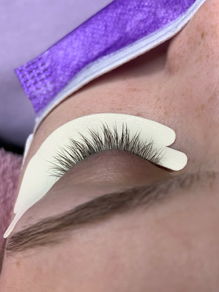 Lash Removal