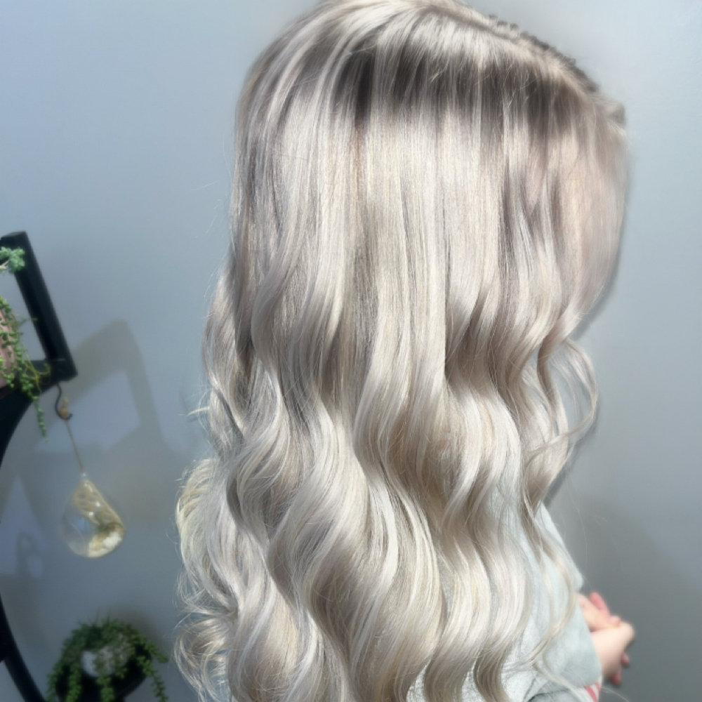 Platinum Blonding at Adina πͺβ¨ in Wichita, KS