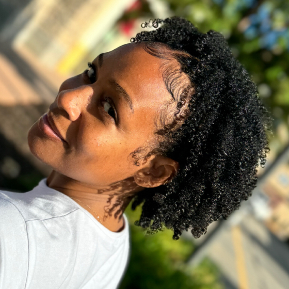 Natural Curly Style at Brazille’s Bizarre in Overland Park, KS
