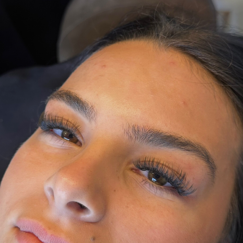 Mystery Eyelash Extensions at Kins N Koe in Knoxville, TN