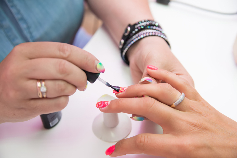 Hand Gel Polish Change