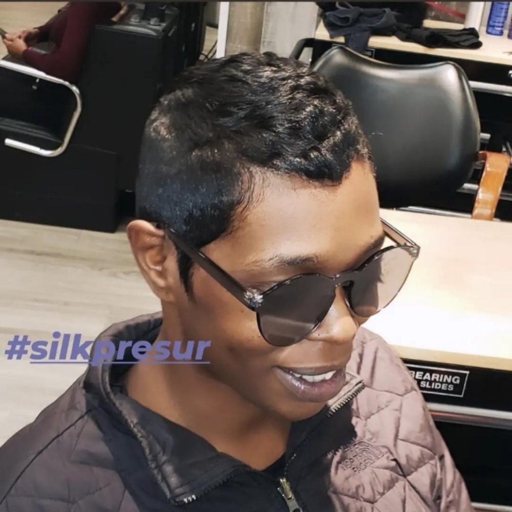Relaxer Service at SILKPRESUR in Columbus, OH