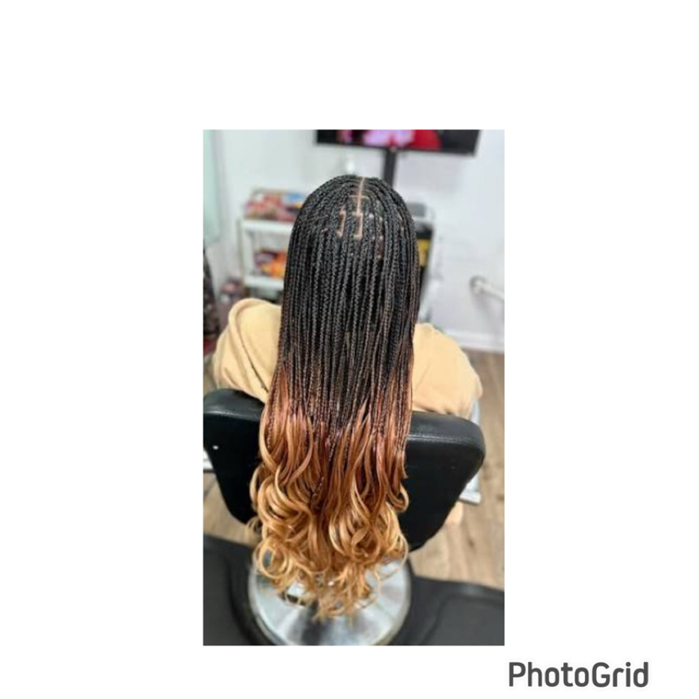 French Curl Knotless at NAY HAIR BRAIDING in Springhill, FL