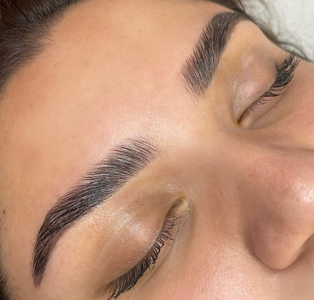 Brow Lamination + Hybrid Stain