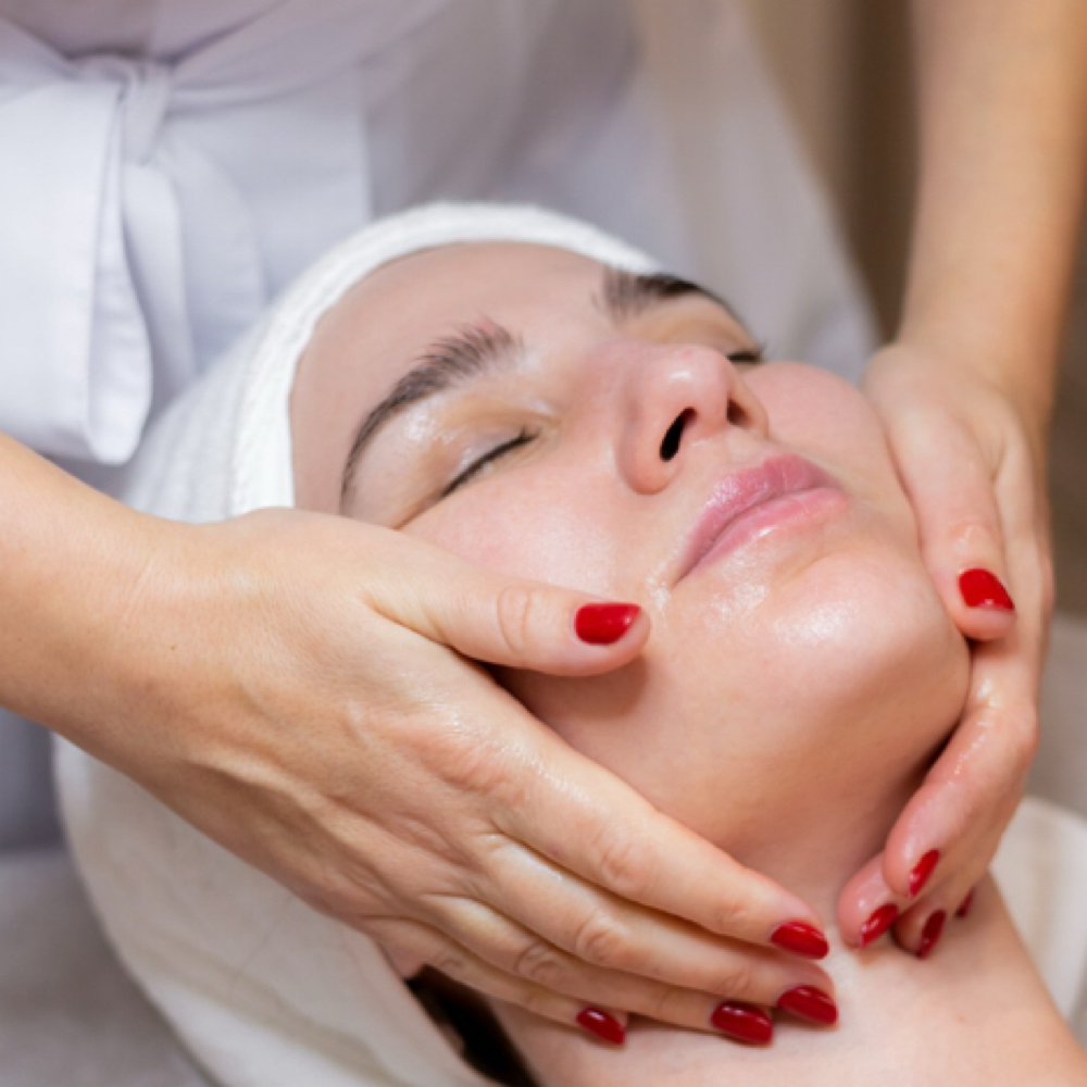 NEW ✨Manual Facial Massage at Mindful Skincare in Elmhurst, IL
