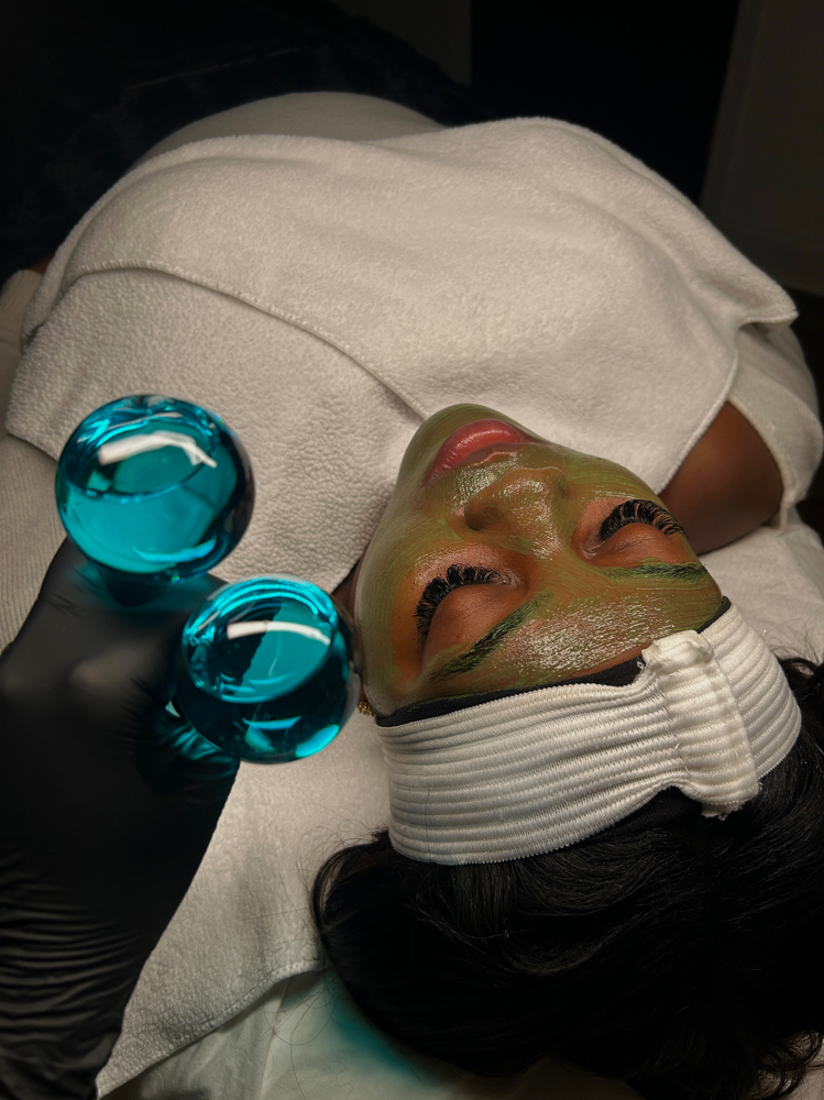 Dermaplane Facial