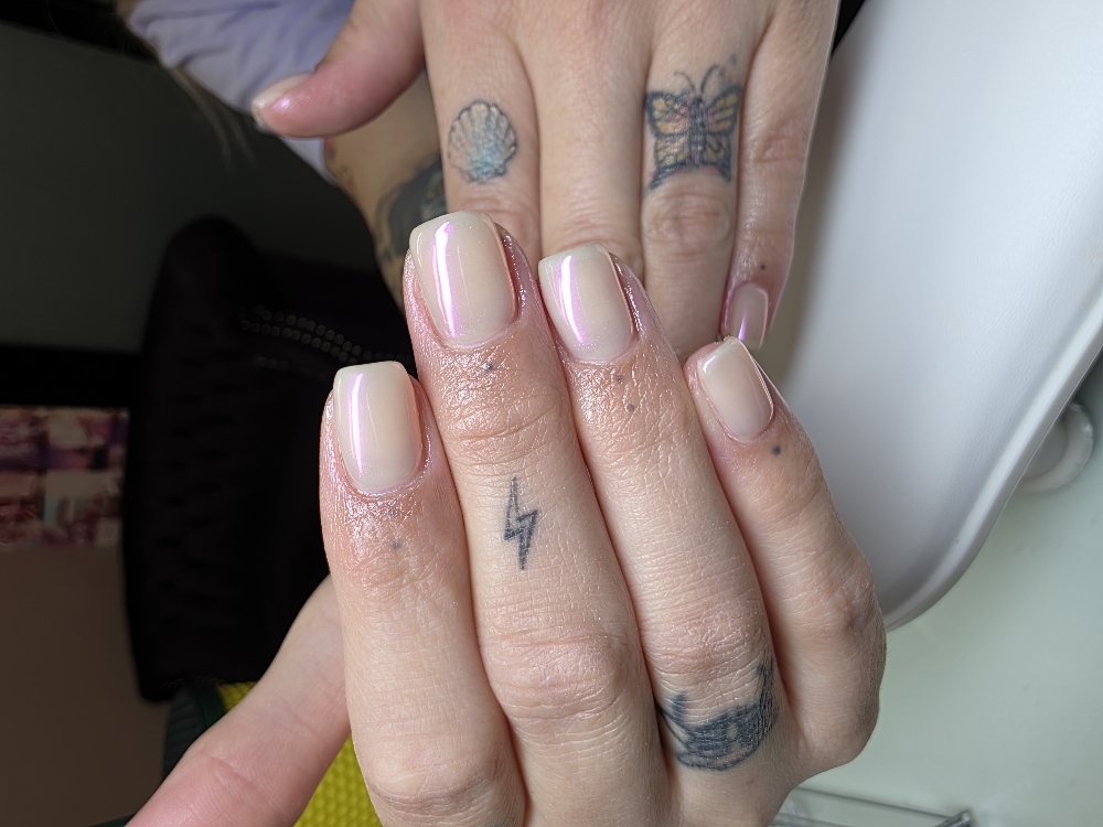 Manicures & Gel Builder