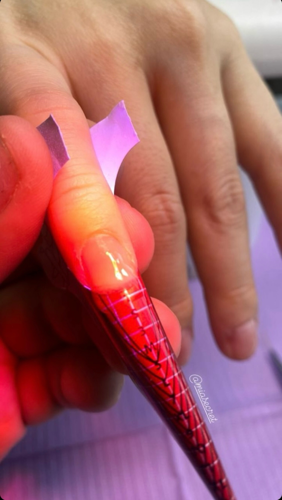 Structure Manicure W/ Nail Forms
