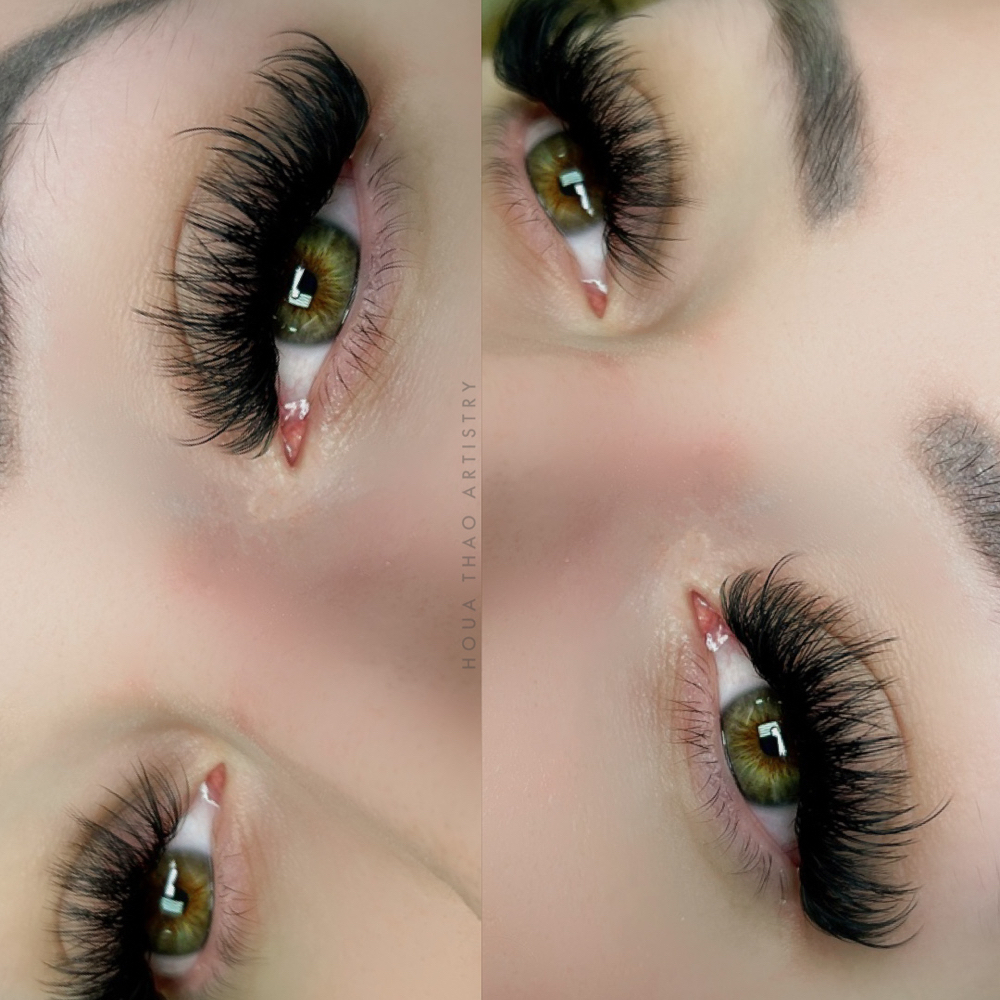 Mega Volume Lash Extensions