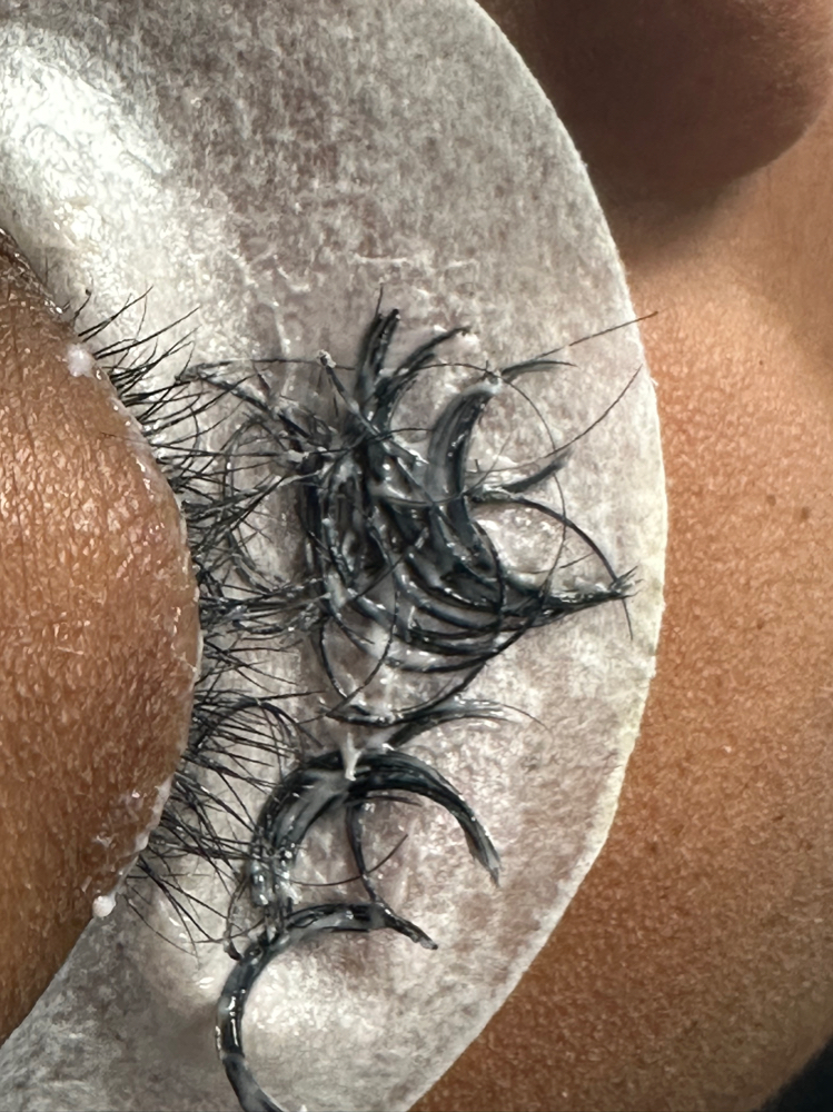 Eyelashes Remove