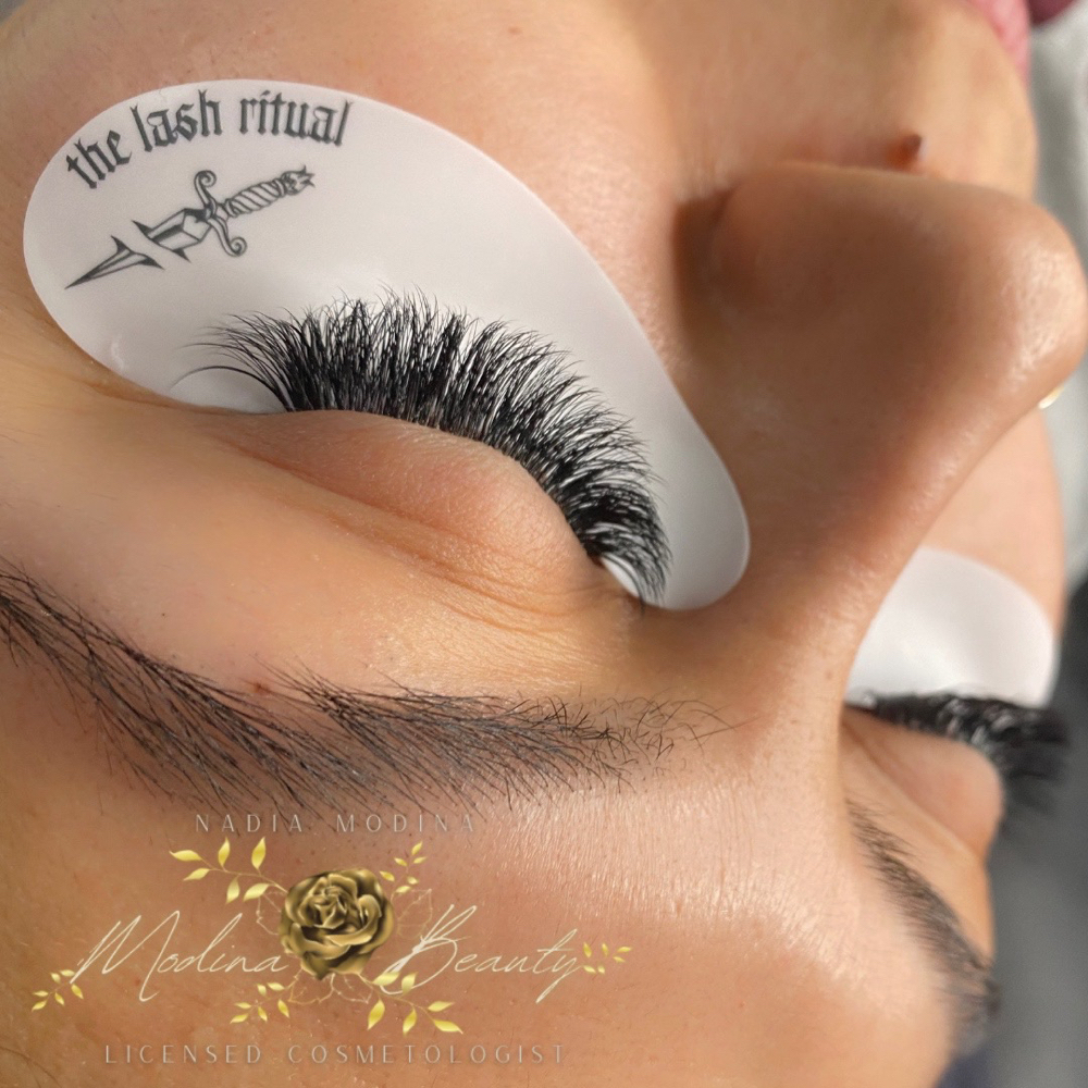 Foreign Artist Lash Fill