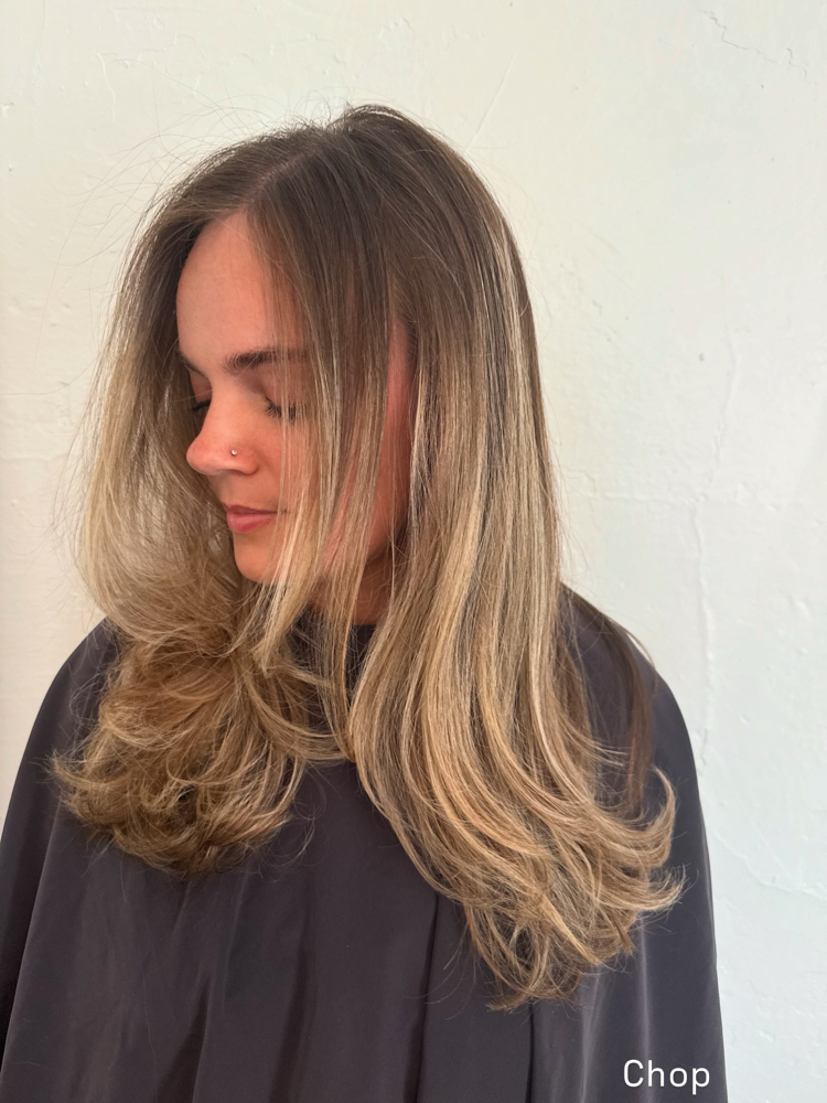 WOMEN’S HAIRCUT