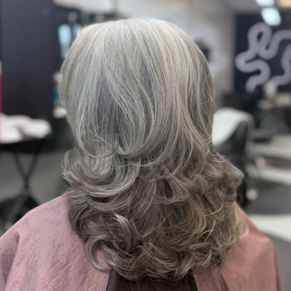 Corte+Peinado / Women’s Cut+Style at Beauty Salon Latin in Raleigh, NC