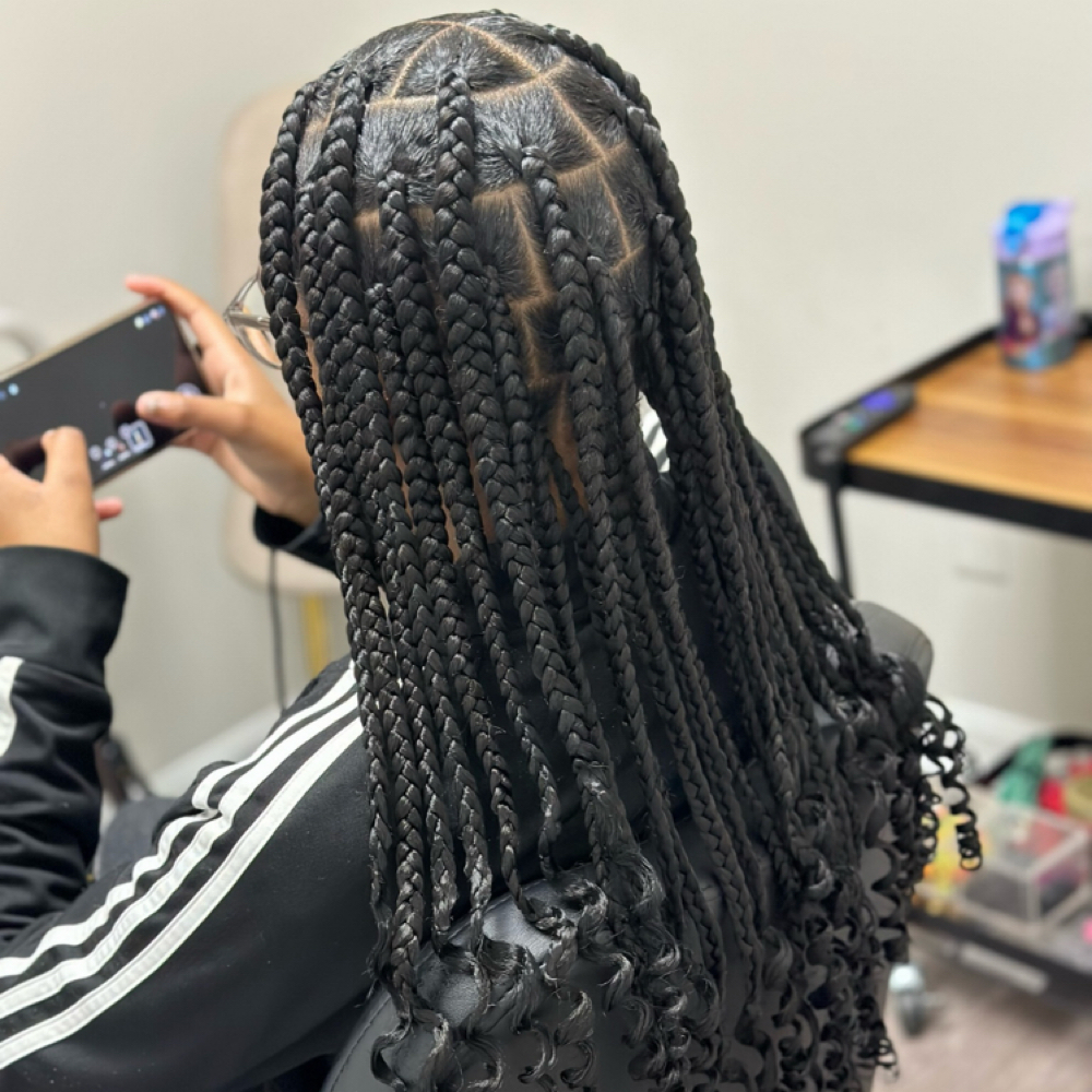 Large Knotless at Skye Beauty Experience in Columbus, GA