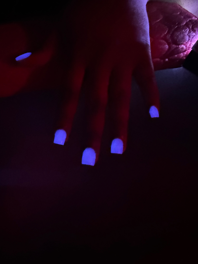 Add Glow In The Dark Nails