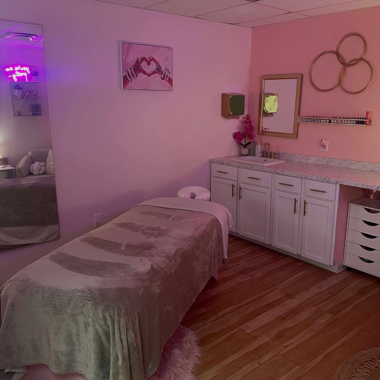 60 Minute Classic Swedish Massage