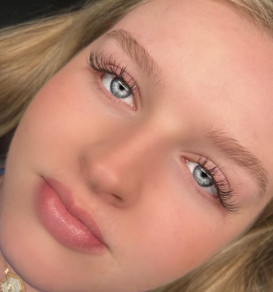 1 week lash fill in