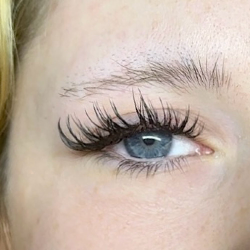 Mini Lash/ Half Set Lash Refill at Phabulous Studio in Knoxville, TN