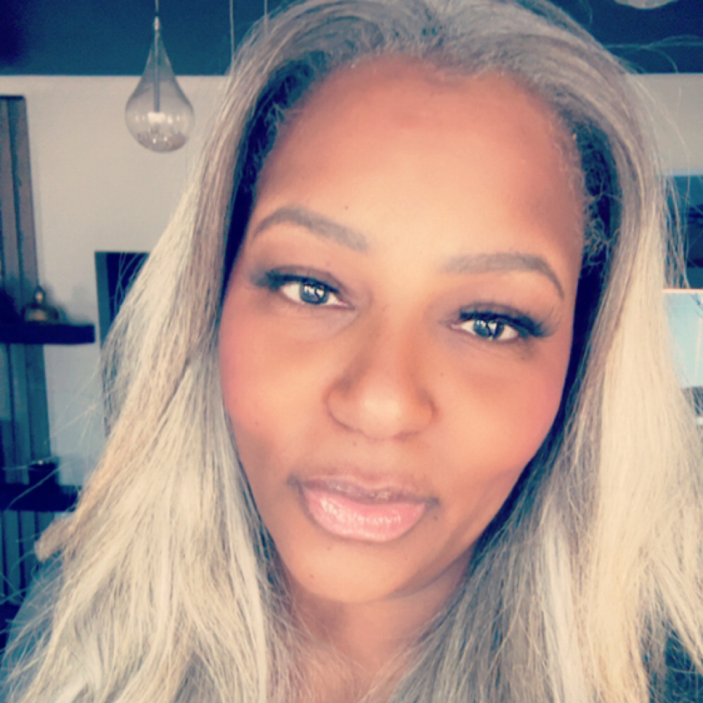 READ BEFORE SCHEDULING at Studio Luxe Suite in Glenwood, IL