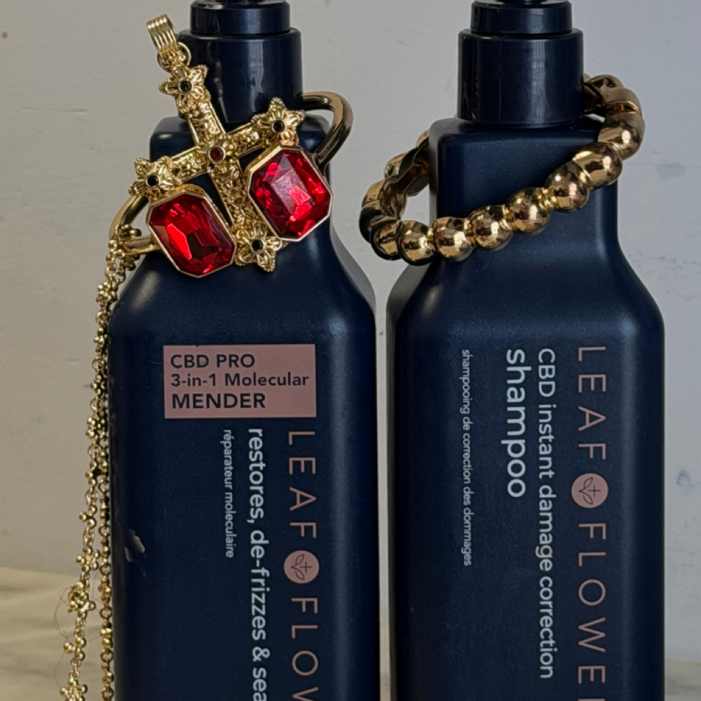 Molecular Mender + Haircut at StylesbyGiselle in Dallas TX, TX