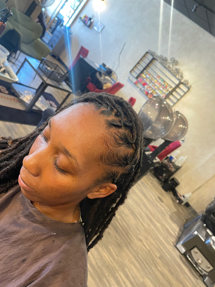 Retwist Services at Locs by Lizz in Lyndhurst, OH