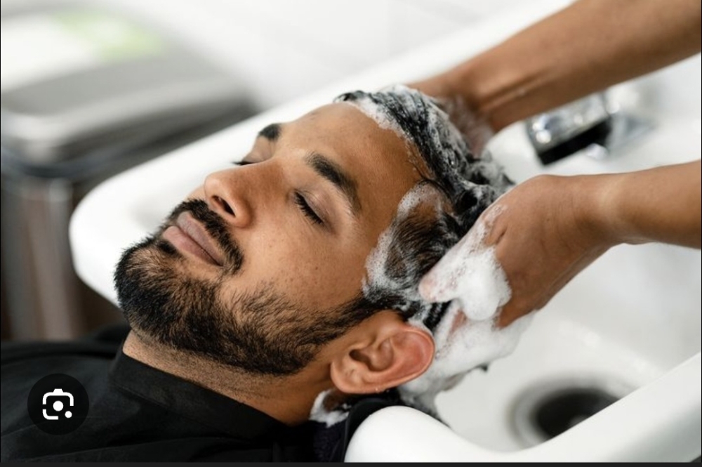 mens shampoo treatment