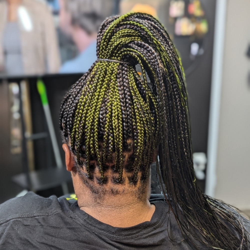 Knotless Small at Stylo Sense LLC in Memphis, TN