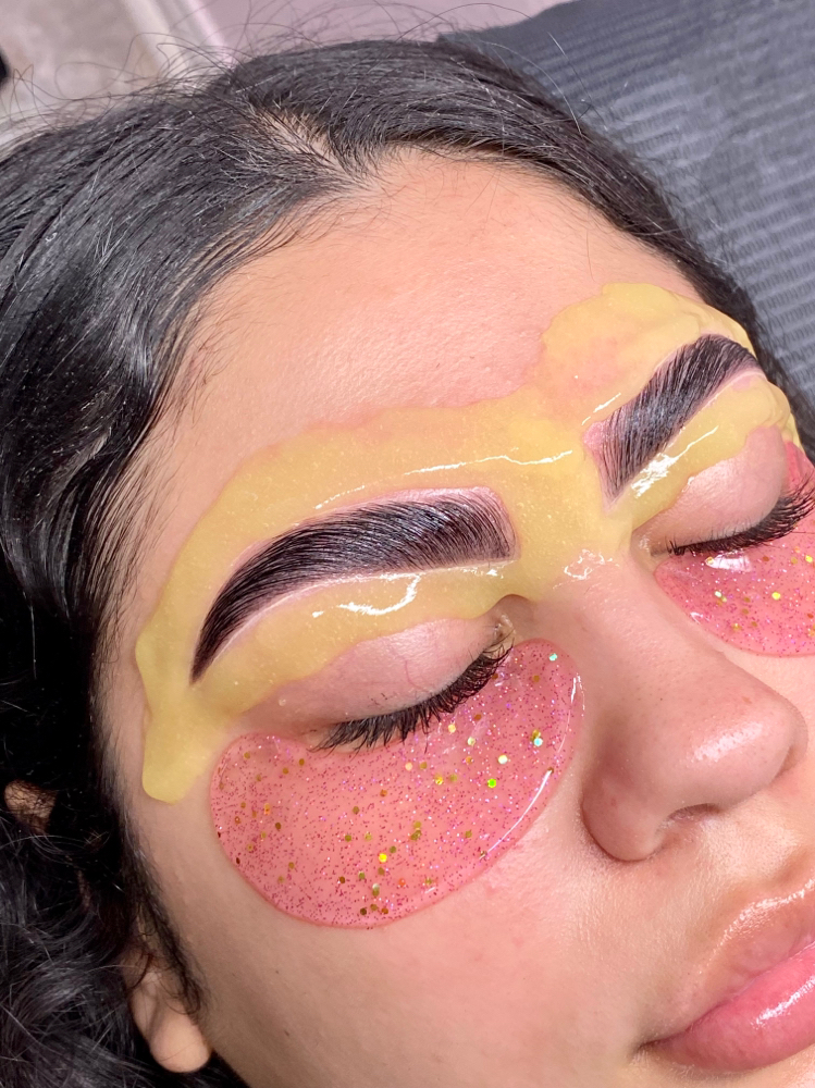Deluxe Brow Lamination + Wax + Tint