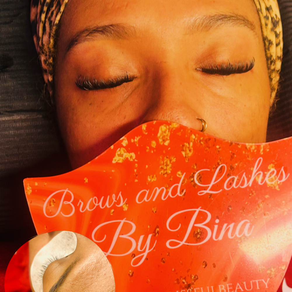 Cluster lash Set at Bina’s Blissful Beauty in Louisville, KY