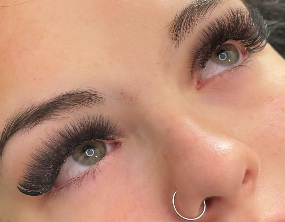 Full Set Volume Lashes