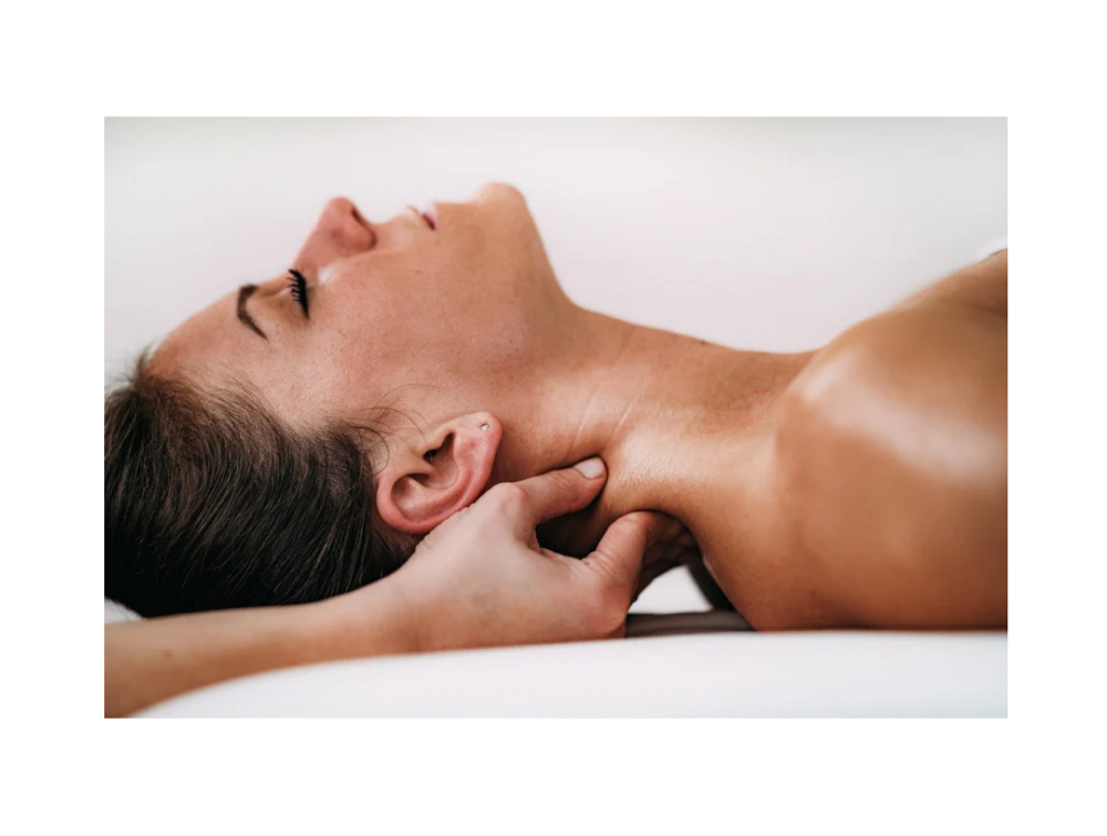 60 Minute Massage at Platinum Massage & Bodywork LLC in Tucson, AZ