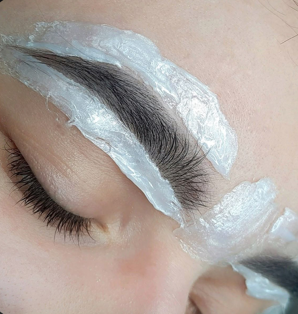Eyebrow Cleanup
