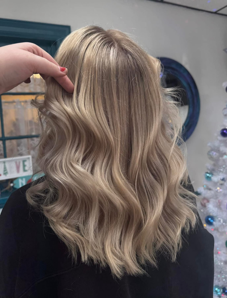 Custom Blonding/Balayage Package at Stylist KPE in Moore, OK