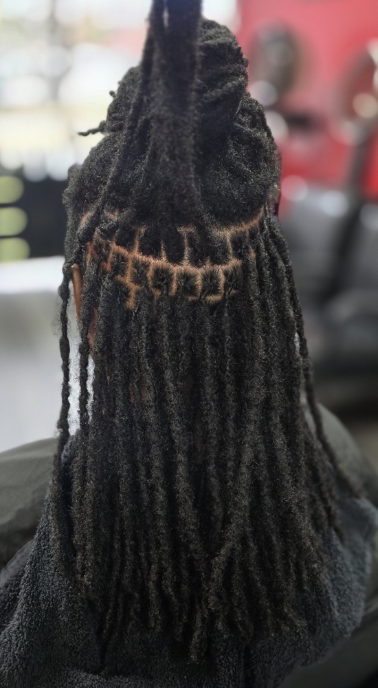 Interlocking at Locs of Love in Chattanooga, TN
