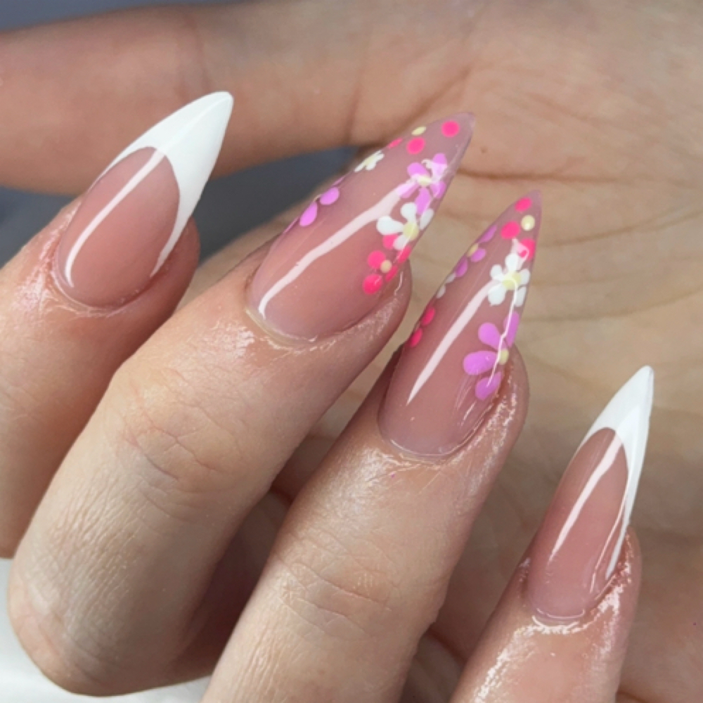 ACRYLIC MINIMAL FILL at johanis_beautybar in Austin, TX