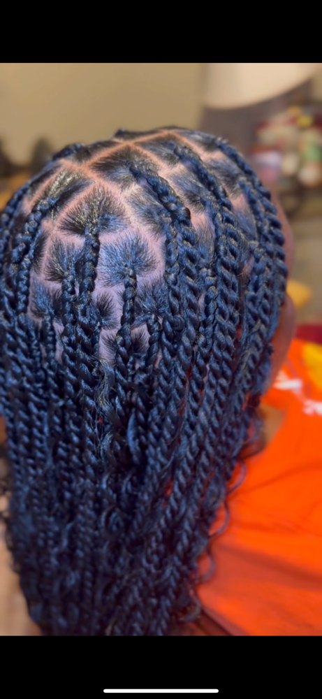 Medium Island Twists