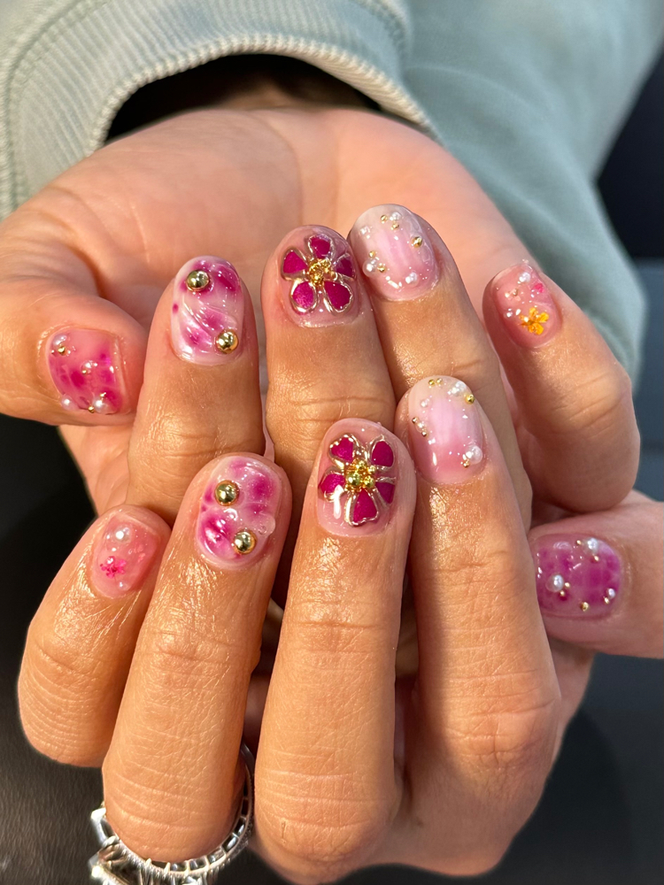 Str. Gel Mani + (Tier 3 Nail Art)