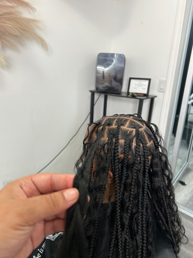 Medium Knotless