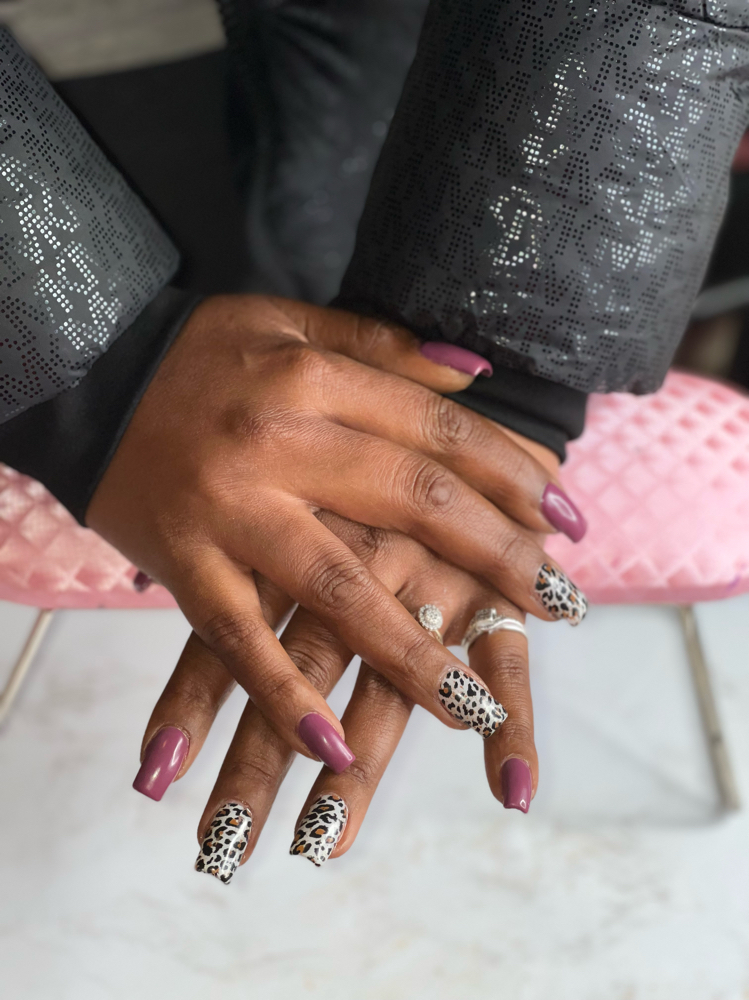 Overlay at Itz Da NAILS 4 Me in Vicksburg, MS