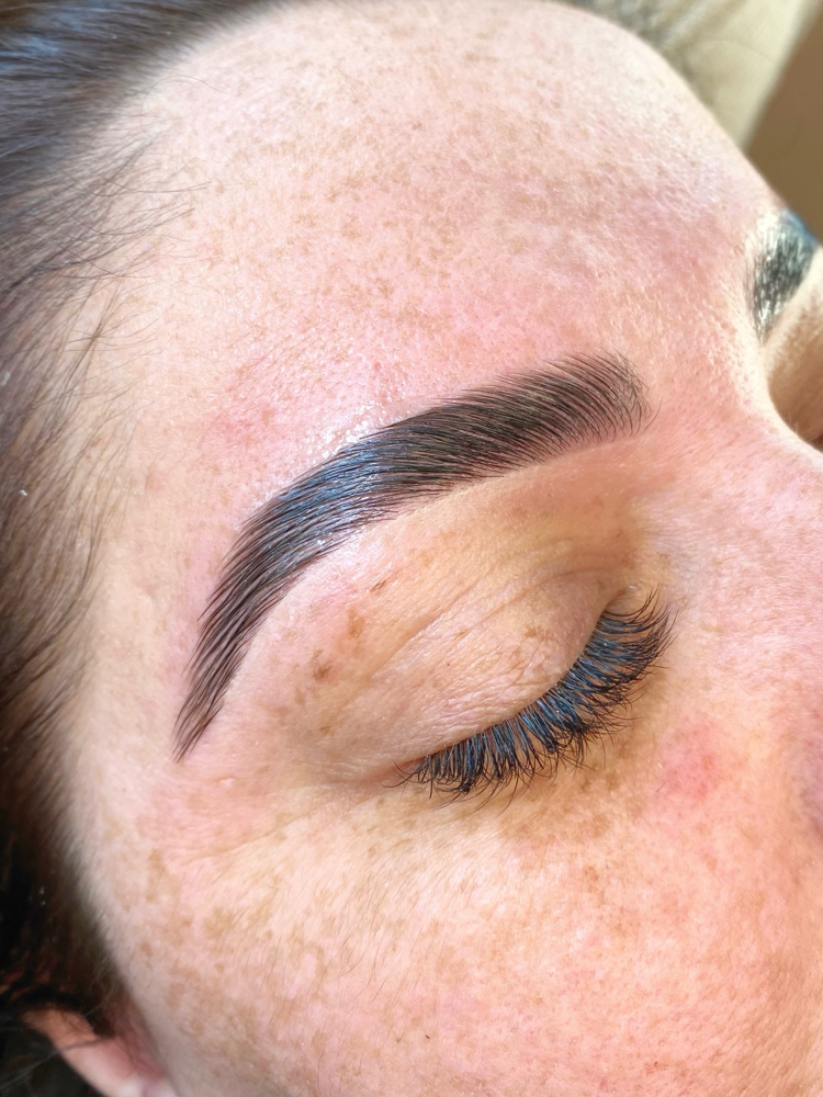 Eyebrow Lamination