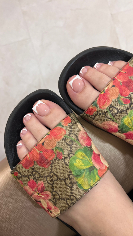 Acrylic Toes