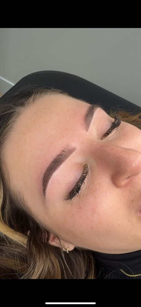 Eyebrow Shape And Tint