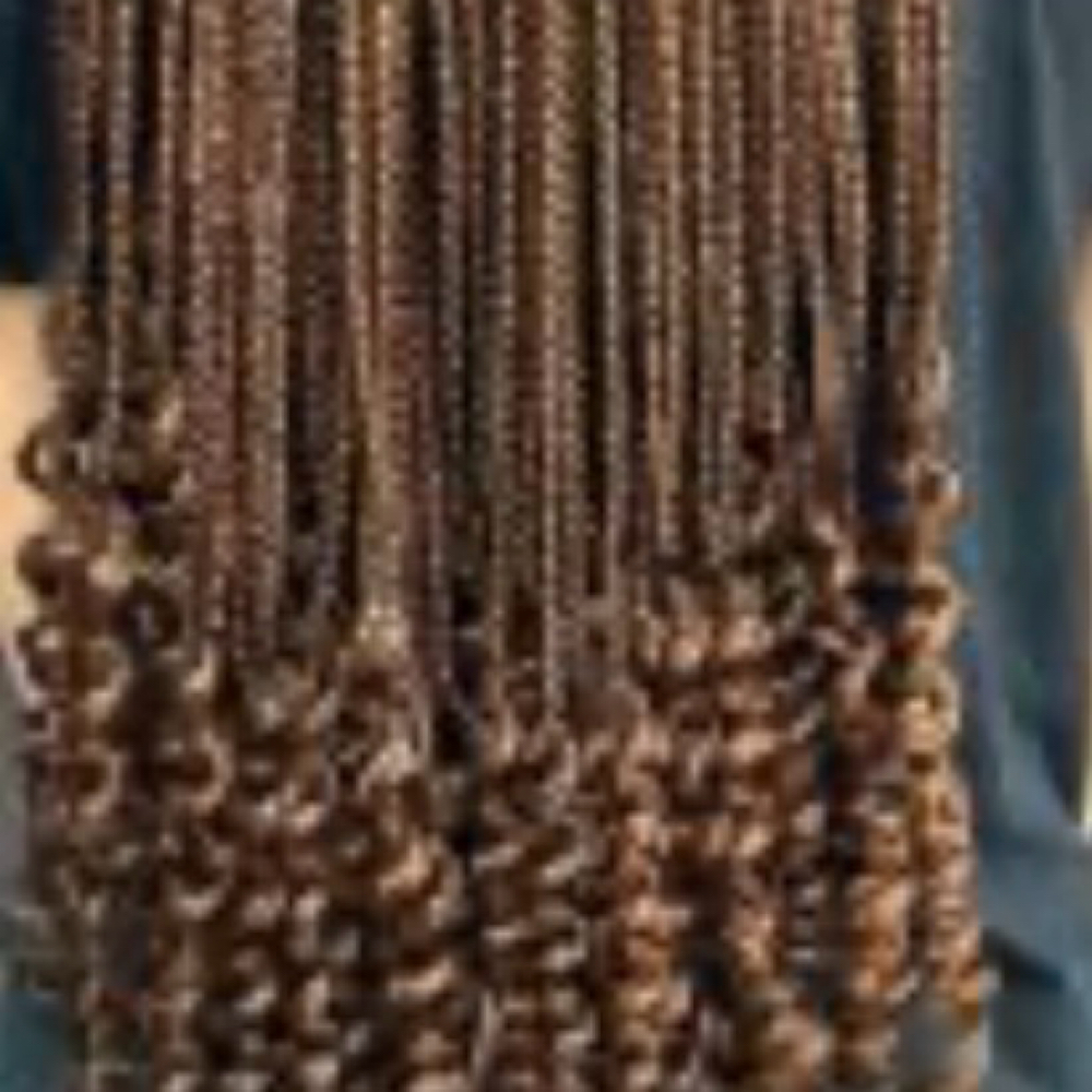 Curly Ends-add on at Melanin Beauty Bar LLC in Greenbelt, MD