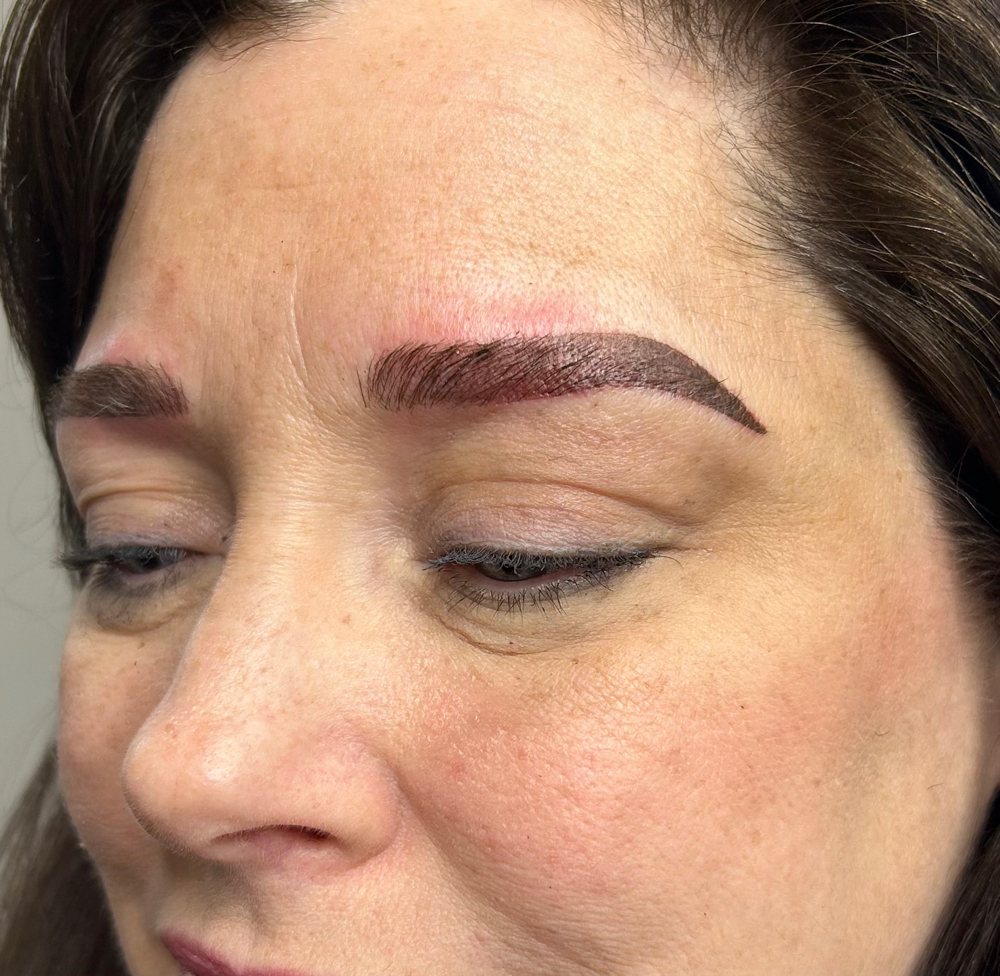 Microblading/Ombrè Brows