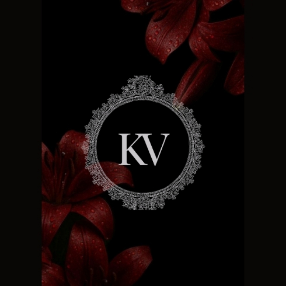 Press on nail consultation at Kayla's Vanity in Yuma, AZ