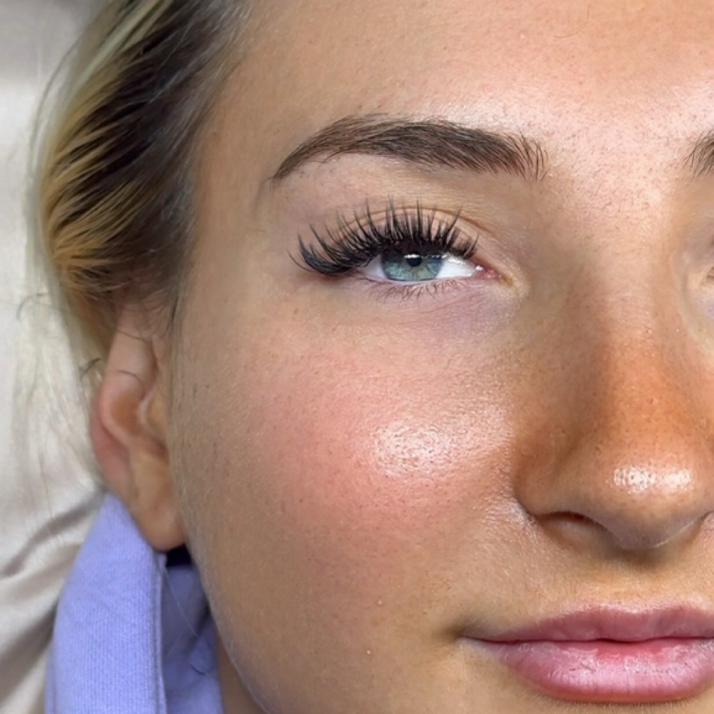 𝑭𝒖𝒍𝒍 𝑺𝒆𝒕  ˙⋆ ♡. at 𝑭𝒍𝒐𝒓𝒆𝒔 𝑨𝒆𝒔𝒕𝒉𝒆𝒕𝒊𝒄𝒔 𝑳𝑳𝑪 in Bloomington, IN