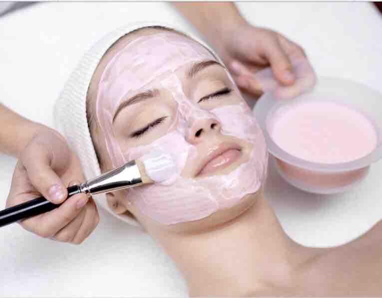 Dermaplane Facial