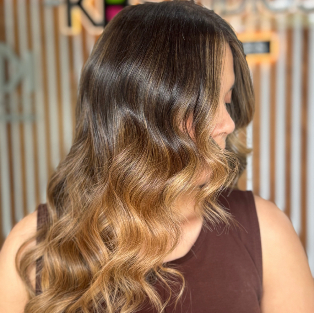 Balayage Mediano at BONICA by Carla Martorell in Orlando, FL