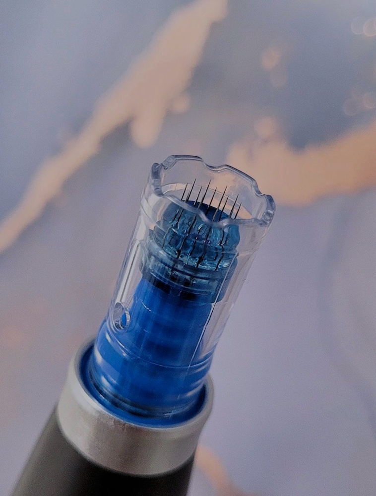 Microneedling Face w/HA