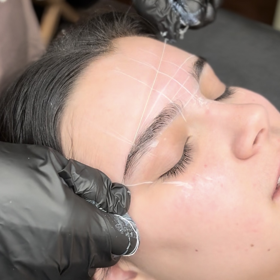 Brow Maping & Wax